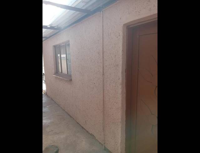 5 BEDROOM HOUSE FOR SALE IN BUHLE PARK